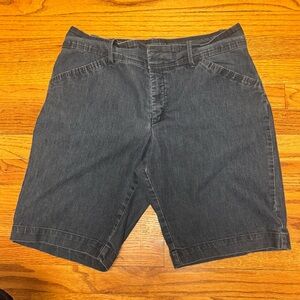 Lee Bermuda Shorts Size 12 Just Below Waist Dark Wash Denim Stretch Women